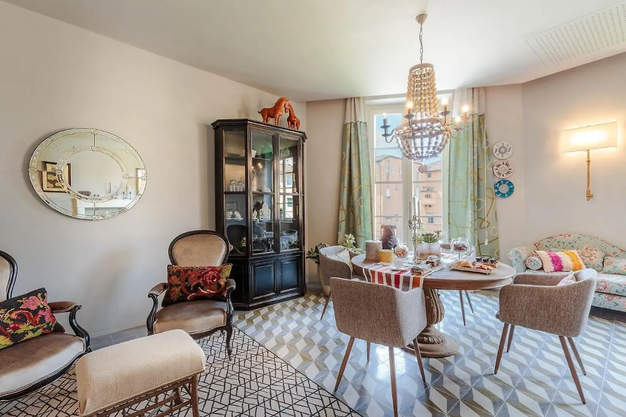 Puccini Penthouse With Terrace Inside Lucca Apartment