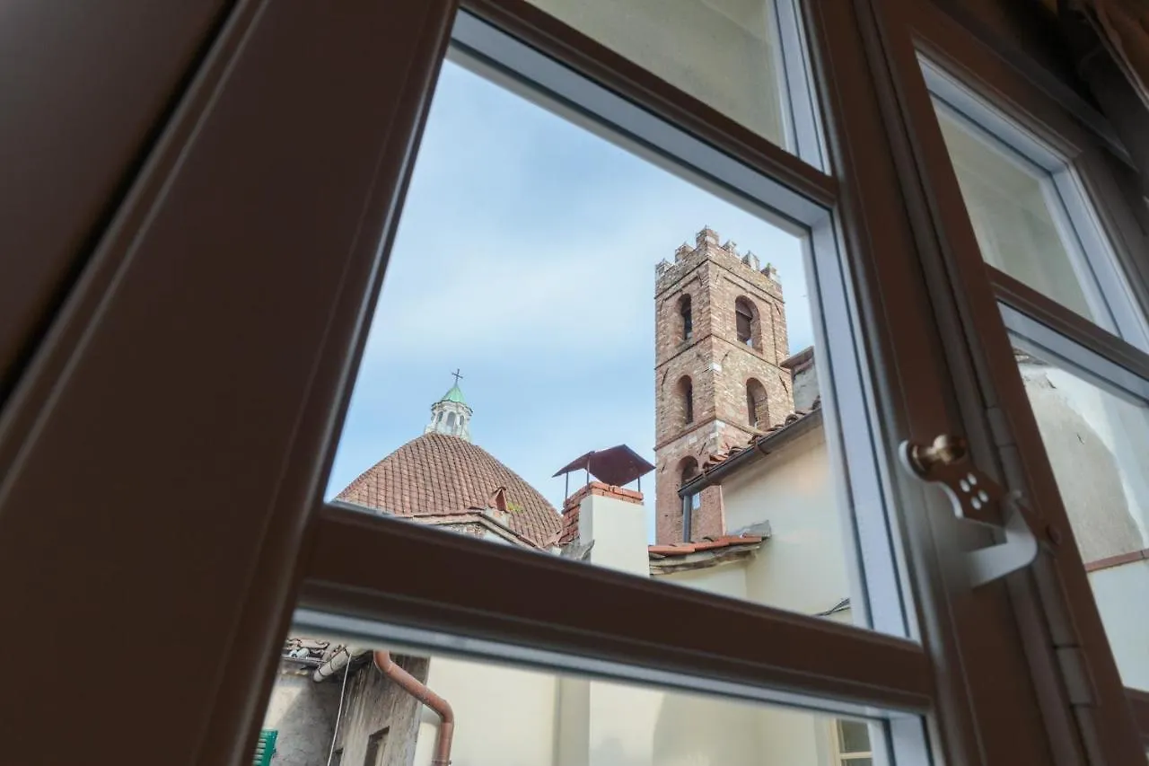 Puccini Penthouse With Terrace Inside Lucca Apartment