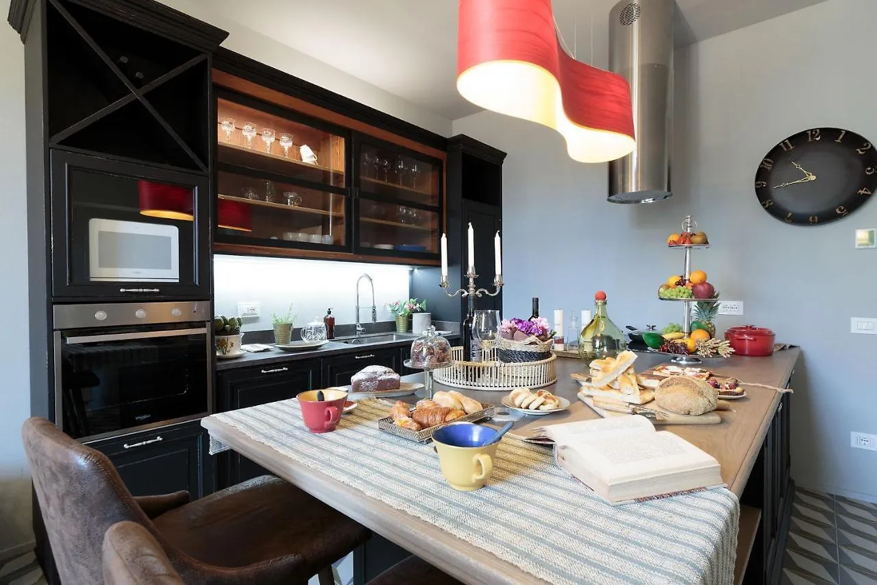 Puccini Penthouse With Terrace Inside Lucca Apartment
