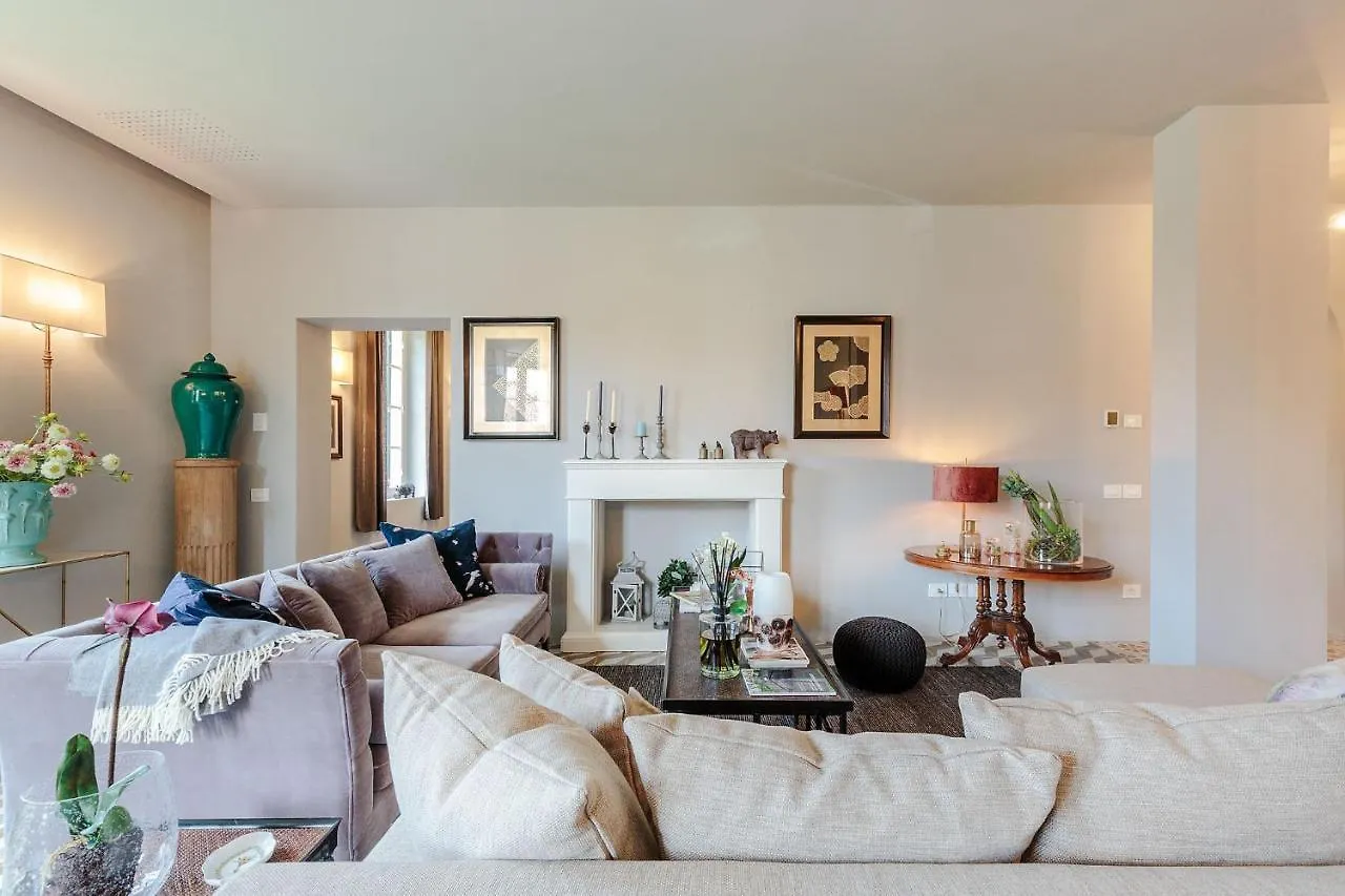 Puccini Penthouse With Terrace Inside Lucca Apartment