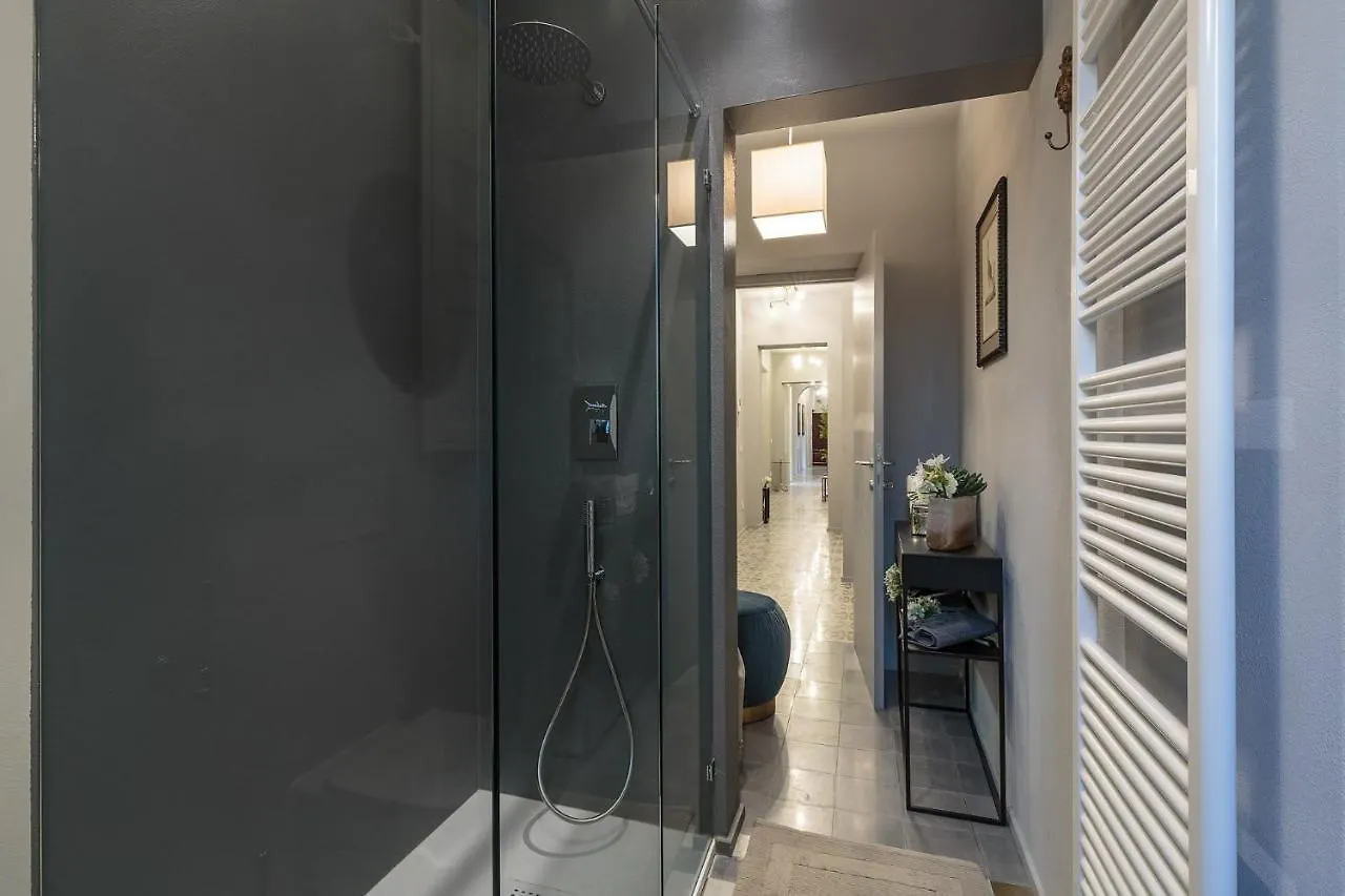 Appartement Puccini Penthouse With Terrace Inside Lucques Italie